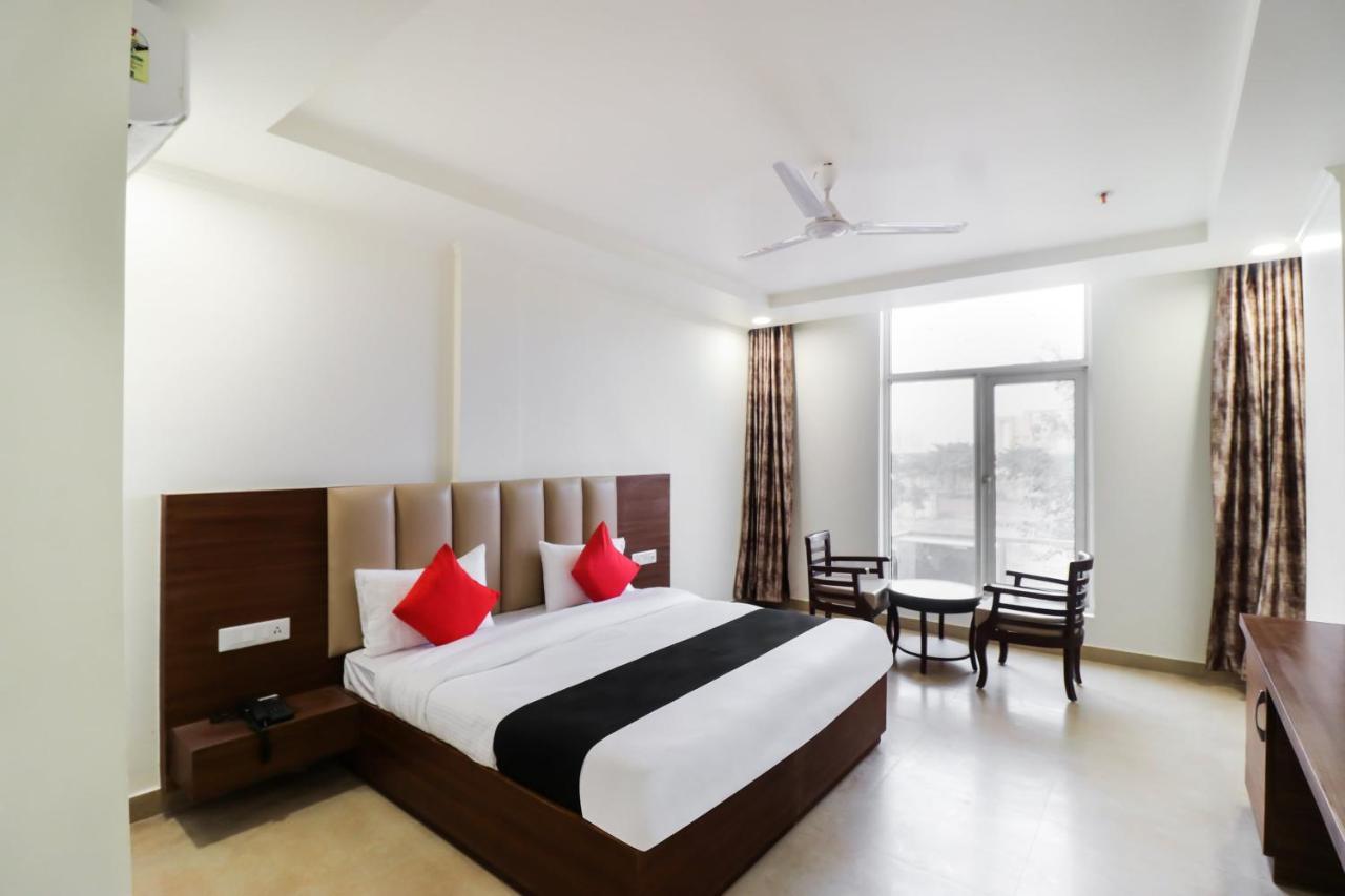 Hotel Grand 81 Faridabad Εξωτερικό φωτογραφία