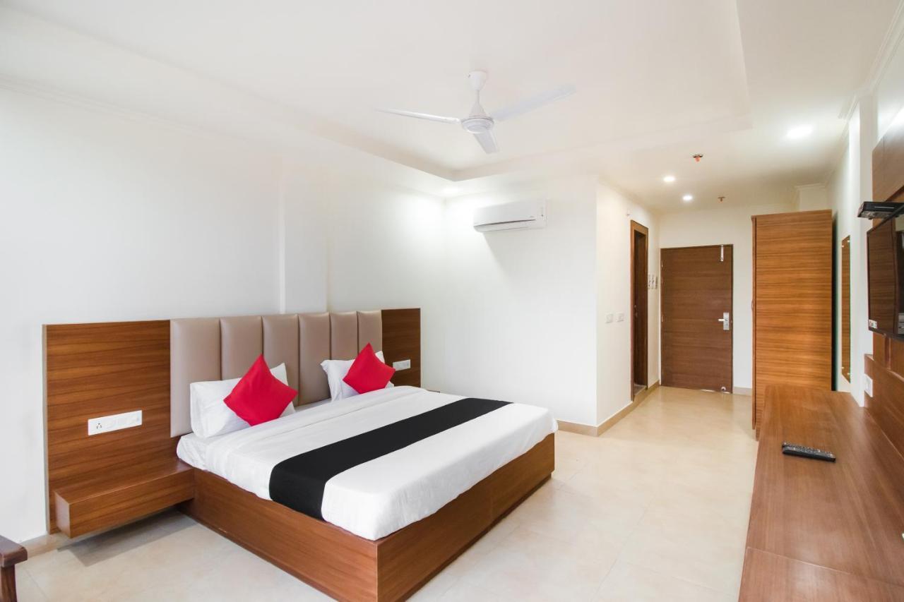 Hotel Grand 81 Faridabad Εξωτερικό φωτογραφία