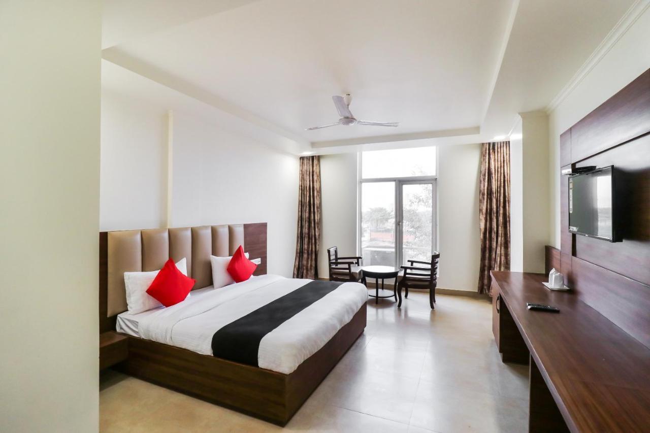Hotel Grand 81 Faridabad Εξωτερικό φωτογραφία