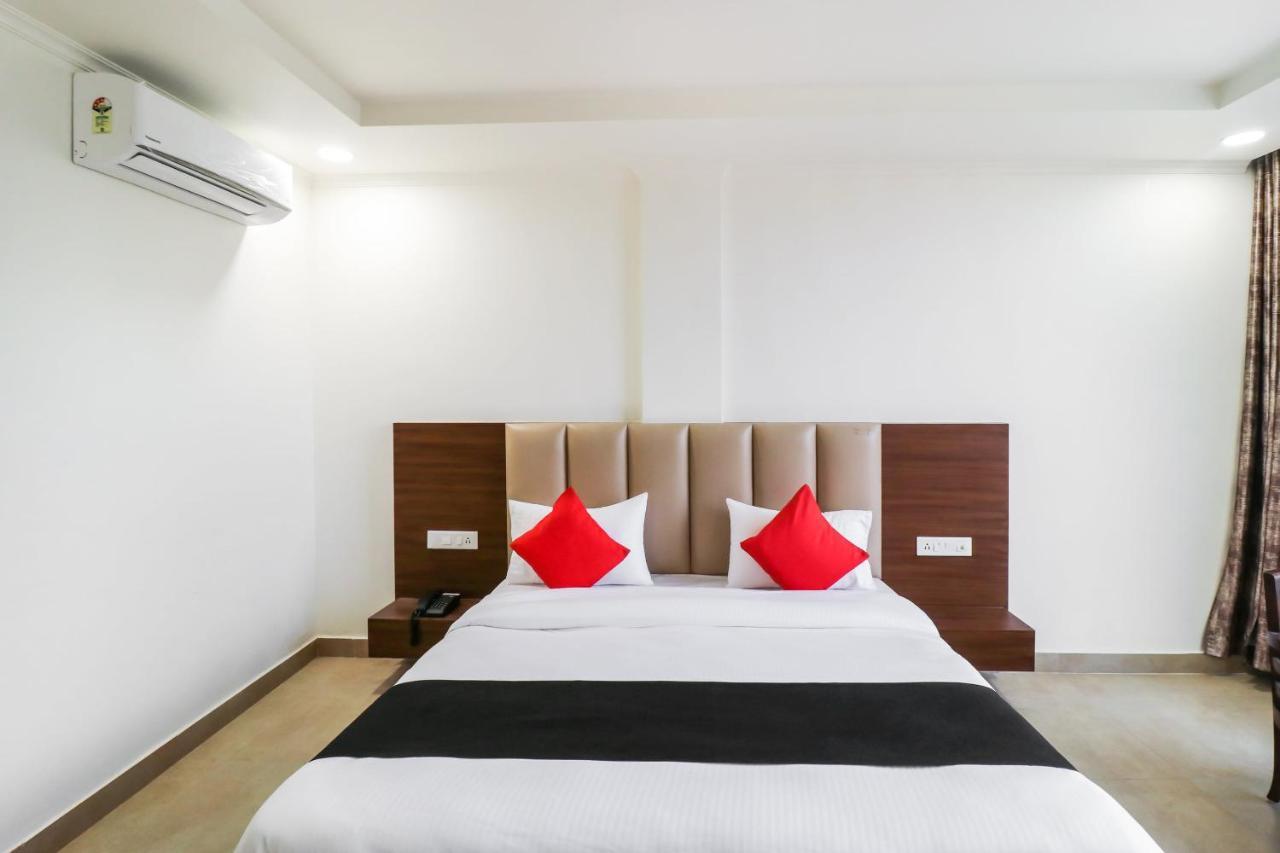 Hotel Grand 81 Faridabad Εξωτερικό φωτογραφία