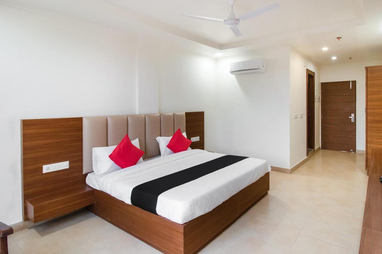 Hotel Grand 81 Faridabad Εξωτερικό φωτογραφία